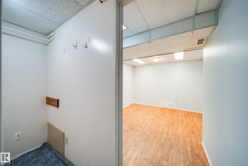 16524 78 Avenue, Edmonton, AB - Indoor Photo Showing Other Room