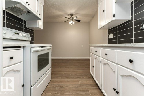204 14004 26 Street, Edmonton, AB - Indoor Photo Showing Kitchen