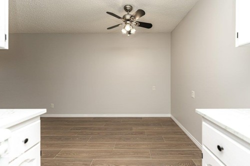 204 14004 26 Street, Edmonton, AB - Indoor Photo Showing Other Room