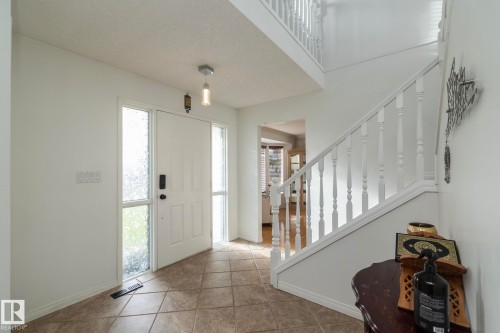 12 Elsinore Place, Edmonton, AB - Indoor Photo Showing Other Room