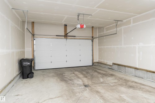 5386 Kimball Place Sw, Edmonton, AB - Indoor Photo Showing Garage
