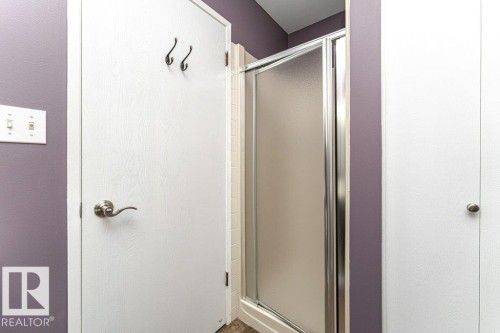 9717 85A Street, Fort Saskatchewan, AB - Indoor Photo Showing Bathroom