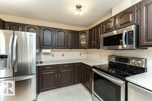 9717 85A Street, Fort Saskatchewan, AB - Indoor Photo Showing Kitchen