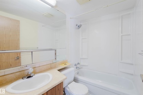 807 12831 66 Street, Edmonton, AB - Indoor Photo Showing Bathroom