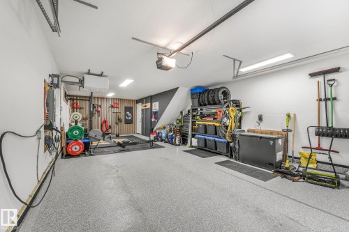 488 38A Street, Edmonton, AB - Indoor Photo Showing Other Room