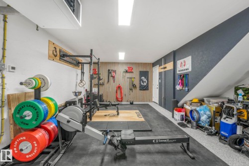 488 38A Street, Edmonton, AB - Indoor