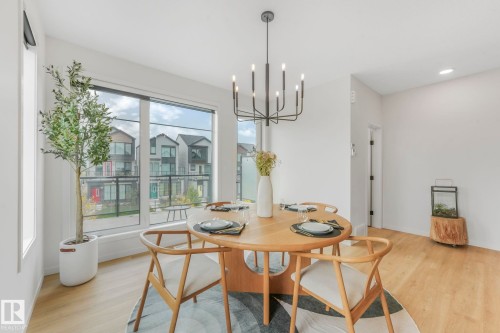 488 38A Street, Edmonton, AB - Indoor Photo Showing Dining Room