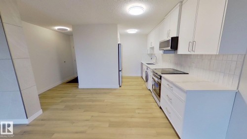 603 9028 Jasper Avenue, Edmonton, AB - Indoor Photo Showing Kitchen With Upgraded Kitchen