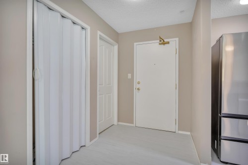 305 10221 111 Street, Edmonton, AB - Indoor Photo Showing Other Room