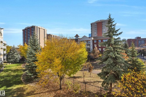 305 10221 111 Street, Edmonton, AB - Outdoor