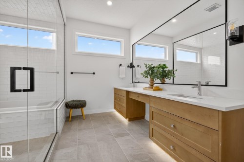 9721 96 Street, Edmonton, AB - Indoor Photo Showing Other Room