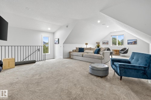 9721 96 Street, Edmonton, AB - Indoor