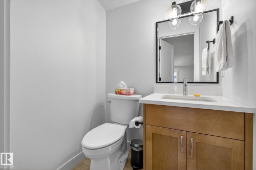 9721 96 Street, Edmonton, AB - Indoor Photo Showing Bathroom