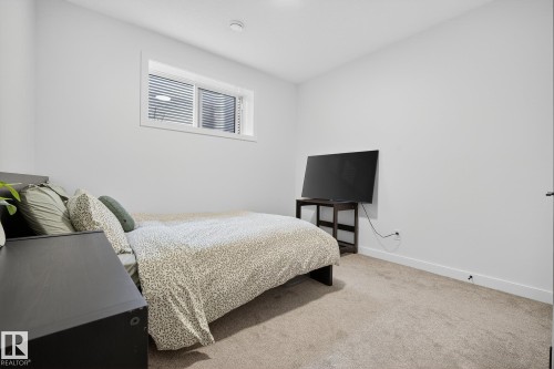 9721 96 Street, Edmonton, AB - Indoor Photo Showing Bedroom