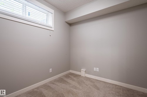 7298 Edgemont Way, Edmonton, AB - Indoor Photo Showing Other Room