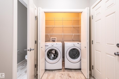 7298 Edgemont Way, Edmonton, AB - Indoor Photo Showing Laundry Room