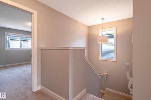 7298 Edgemont Way, Edmonton, AB - Indoor Photo Showing Other Room