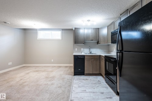 7298 Edgemont Way, Edmonton, AB - Indoor