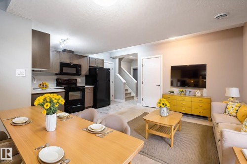 7298 Edgemont Way, Edmonton, AB - Indoor