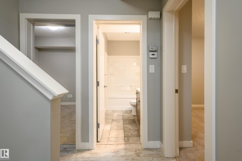7298 Edgemont Way, Edmonton, AB - Indoor Photo Showing Other Room