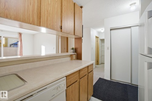 109 2624 Mill Woods Road E, Edmonton, AB - Indoor Photo Showing Kitchen