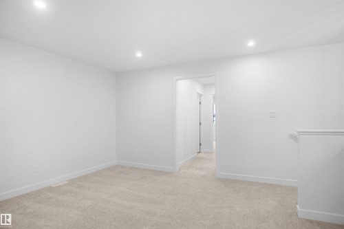 1535 208 Street, Edmonton, AB - Indoor Photo Showing Other Room