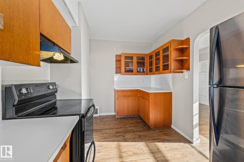 10818 38 Street, Edmonton, AB - Indoor Photo Showing Other Room