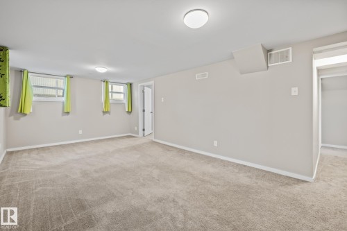 10818 38 Street, Edmonton, AB - Indoor Photo Showing Other Room
