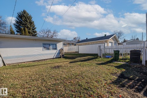 10818 38 Street, Edmonton, AB - Outdoor