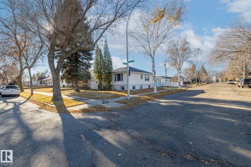 10818 38 Street, Edmonton, AB - Outdoor With View