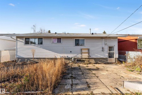 10751 164 Street, Edmonton, AB - Outdoor