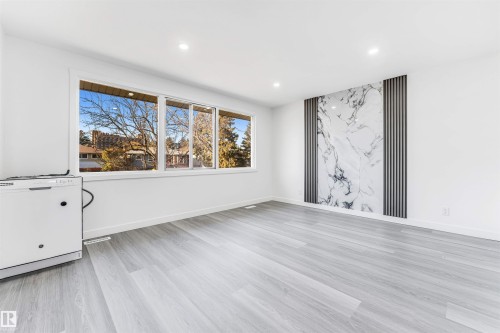 10751 164 Street, Edmonton, AB - Indoor