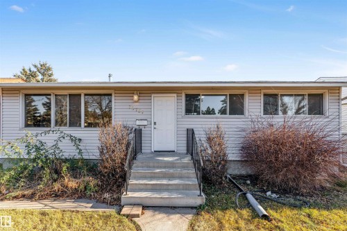 10751 164 Street, Edmonton, AB - Outdoor