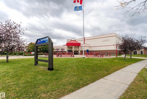 701 Revell Crescent, Edmonton, AB - Outdoor