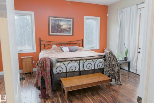 620081 Rge Rd 62, Rural Woodlands County, AB - Indoor Photo Showing Bedroom