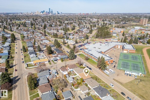 6007 95 Avenue, Edmonton, AB - Outdoor With View