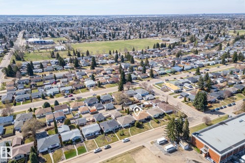 6007 95 Avenue, Edmonton, AB - Outdoor With View