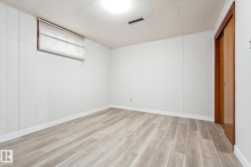 6007 95 Avenue, Edmonton, AB - Indoor Photo Showing Other Room