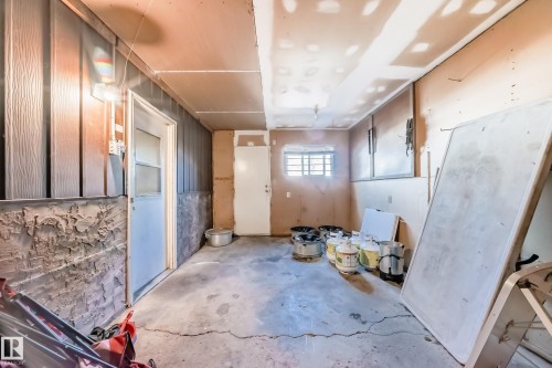 5144 37 Avenue, Edmonton, AB - Indoor Photo Showing Other Room