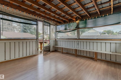 1353 39 Street, Edmonton, AB - Indoor Photo Showing Other Room