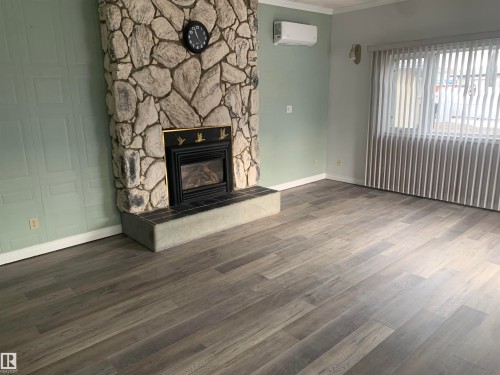13519 71 Street, Edmonton, AB - Indoor Photo Showing Living Room With Fireplace