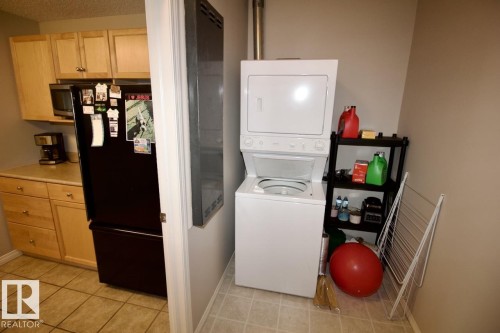 4 1179 Summerside Drive, Edmonton, AB - Indoor Photo Showing Laundry Room