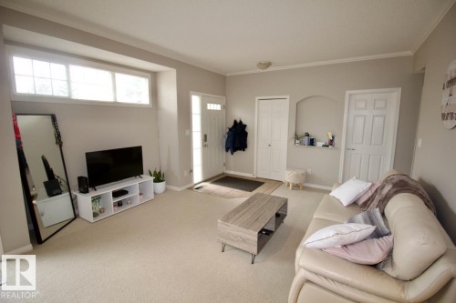 4 1179 Summerside Drive, Edmonton, AB - Indoor