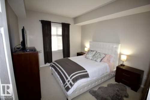 4 1179 Summerside Drive, Edmonton, AB - Indoor Photo Showing Bedroom