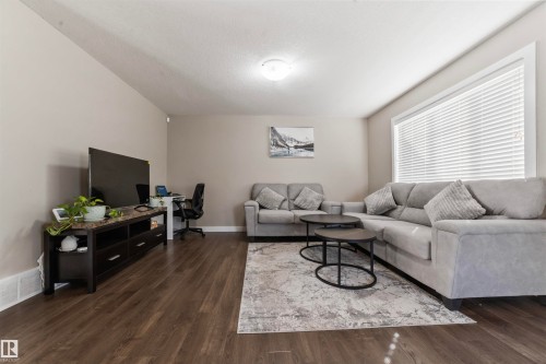 42 7289 South Terwillegar Drive, Edmonton, AB - Indoor Photo Showing Living Room