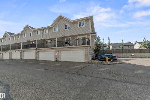 42 7289 South Terwillegar Drive, Edmonton, AB - Outdoor