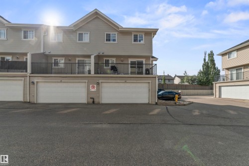 42 7289 South Terwillegar Drive, Edmonton, AB - Outdoor