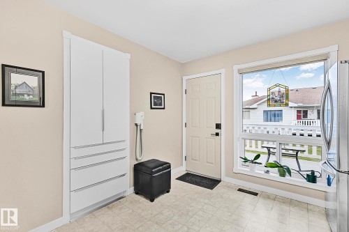 32 9704 165 Street, Edmonton, AB - Indoor Photo Showing Other Room