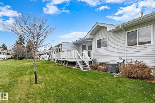 32 9704 165 Street, Edmonton, AB - Outdoor