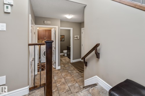 39 Hillside Terrace, Fort Saskatchewan, AB - Indoor Photo Showing Other Room